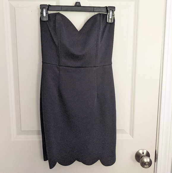 Tobi Dresses & Skirts - Lulu's Scalloped Strapless Little Black Dress